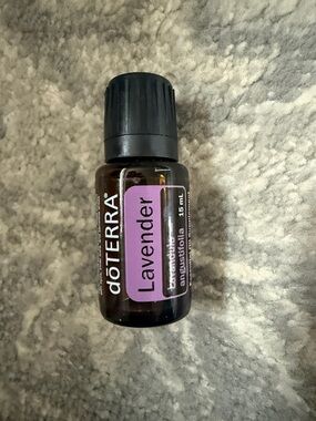 Doterra Lavender Essential Oil Bottle - Purple Label, Black Cap